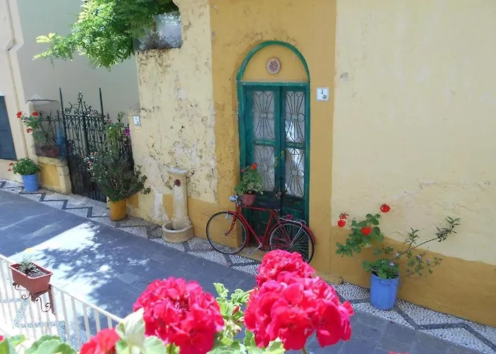 Maison Masse - Holiday Home With Private Courtyard (Adults Only)